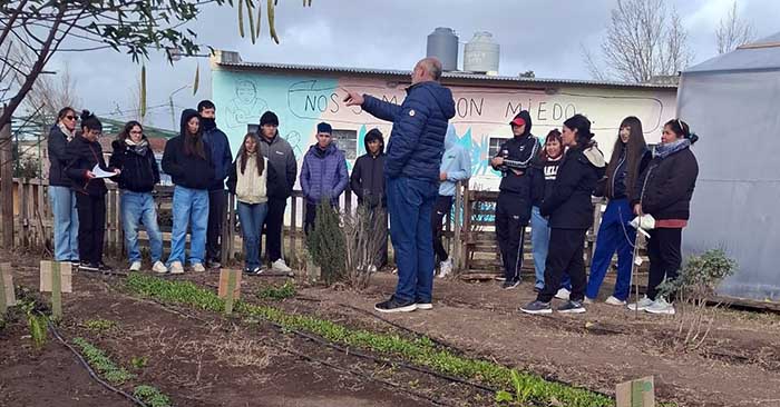 Talleres, huertas y deporte como pilares del desarrollo comunitario